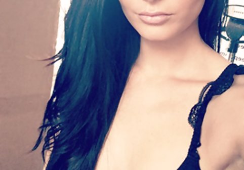 18 مرد سیاه و دانلود سوپر جوردی سفید Gangbang تابستان هند